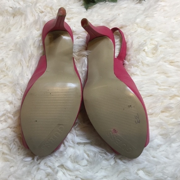 Guess Hot Pink Peep Toe Heels 4 3/4 inch heels - Picture 5 of 7